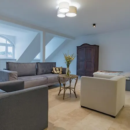 Apartment Goscinne Przy Rynku